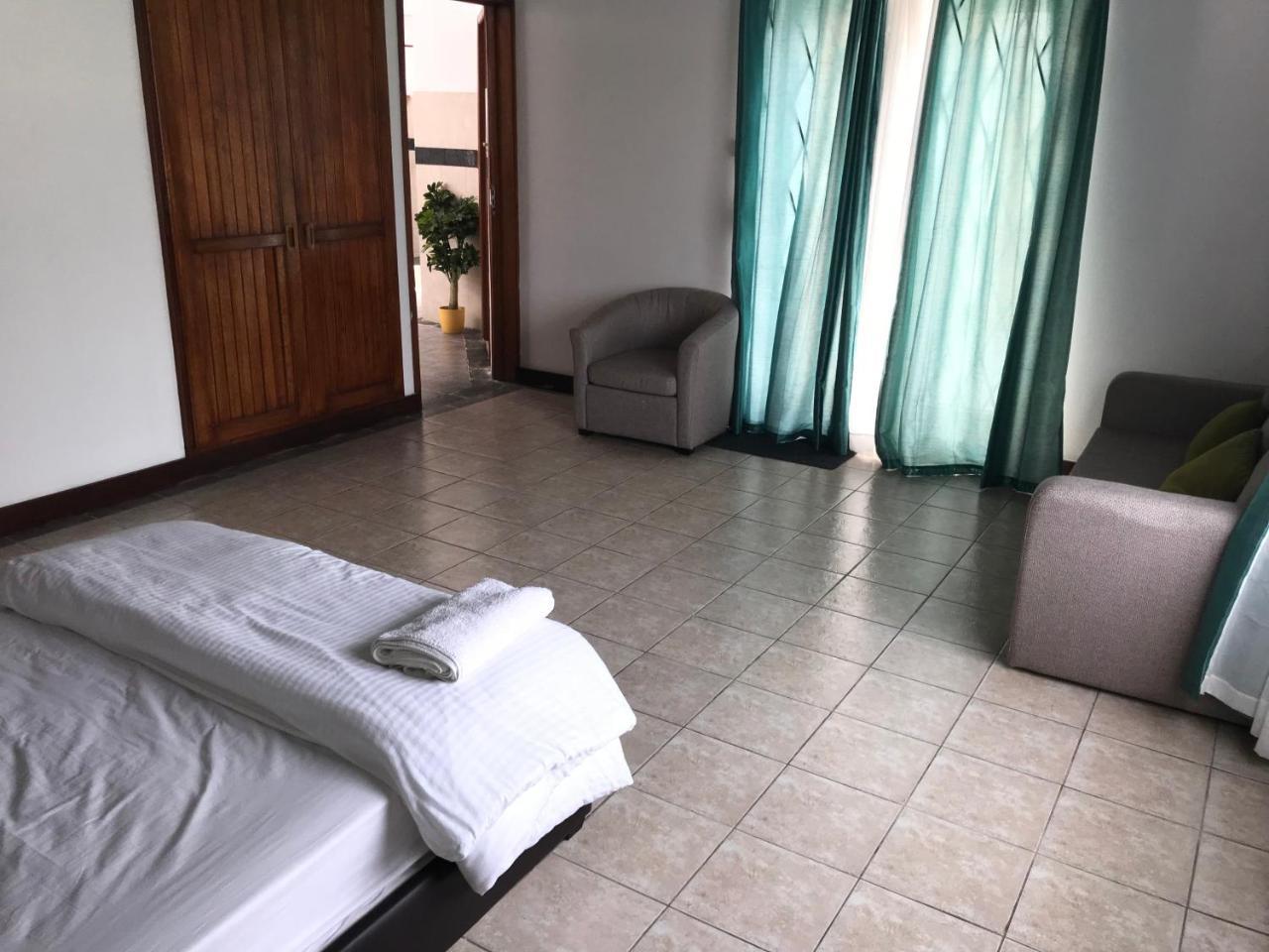 H&K Villa Blue Bay Esterno foto